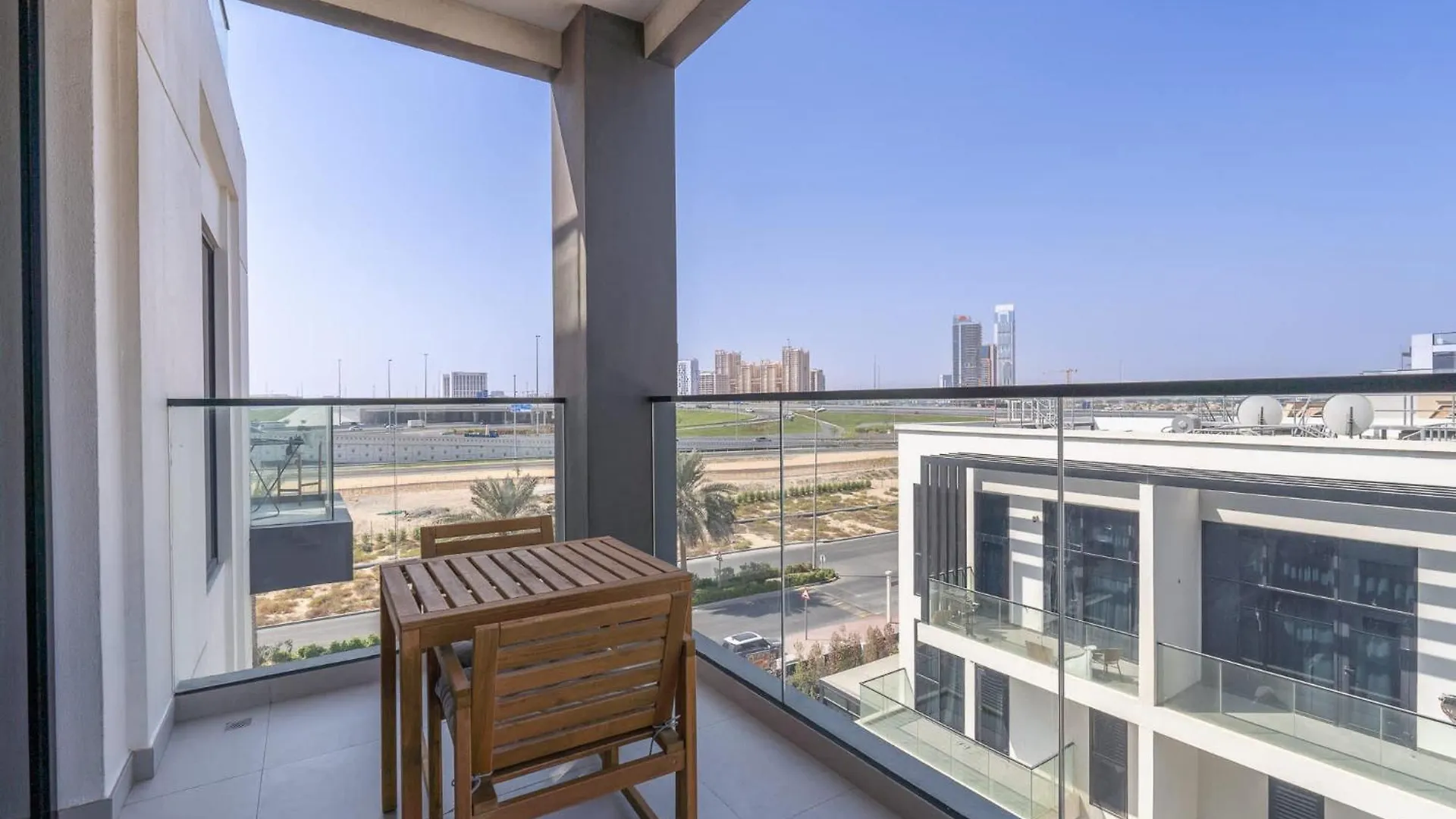 The Ultimate Vacation Starts On This Flat Apartment Dubai 0*,